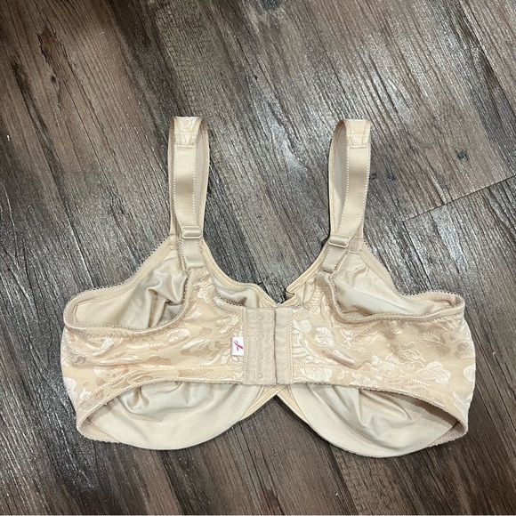 Wacoal Bra Women's 42DDD Cream Awareness Underwire Full Coverage - Picture 2 of 8